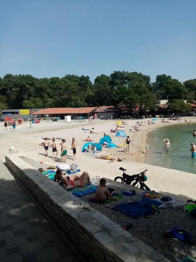 Carpe Diem Biograd Na Moru 0*,