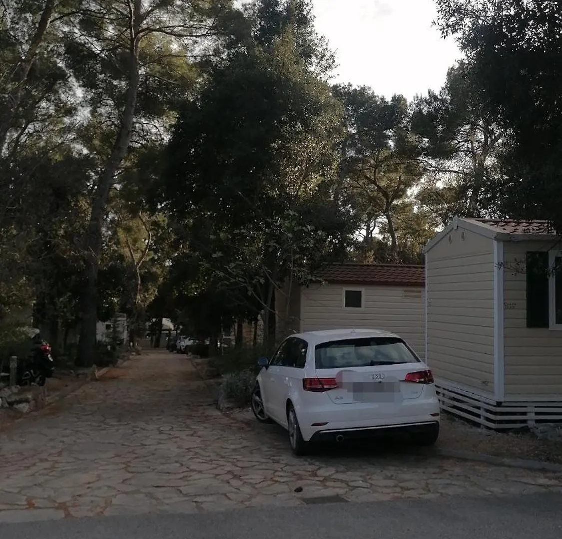 Carpe Diem Biograd Na Moru 0*,